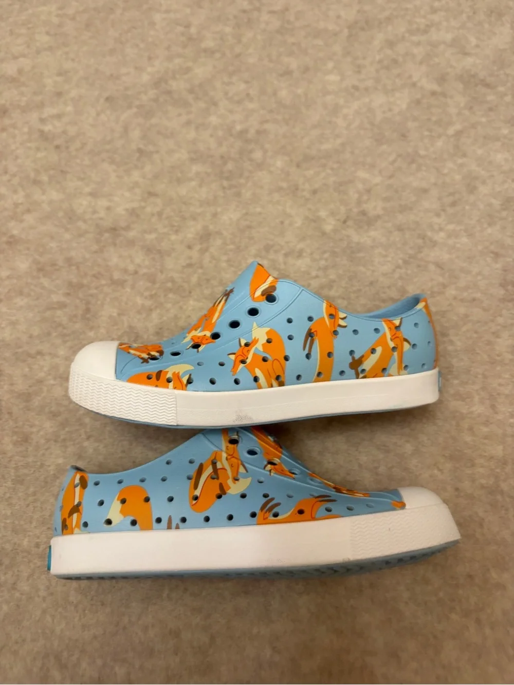 Native Jefferson Blue Orange Fox Slip On Water Comfort Shoes Little Boys Size 12